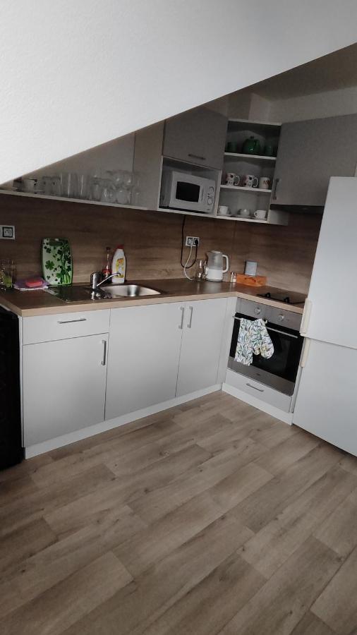 Apartman Cafe U Kordulky Ratiskovice ภายนอก รูปภาพ