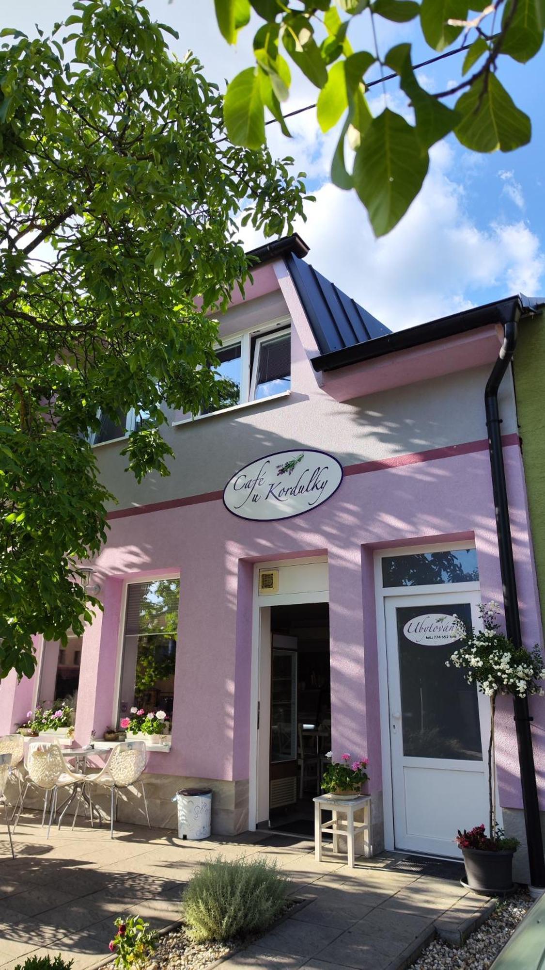 Apartman Cafe U Kordulky Ratiskovice ภายนอก รูปภาพ